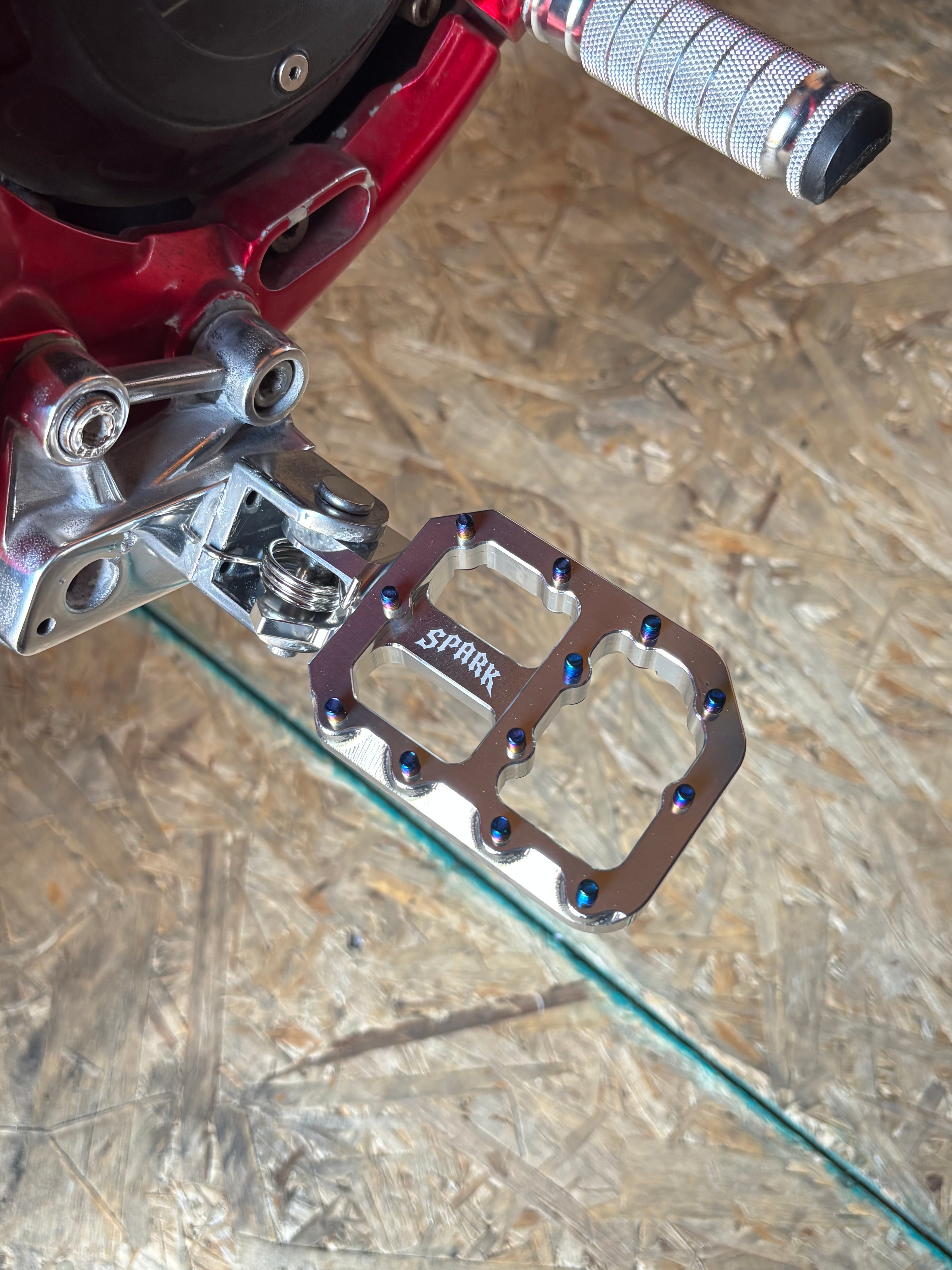 Titanium Wide E-Moto Pegs